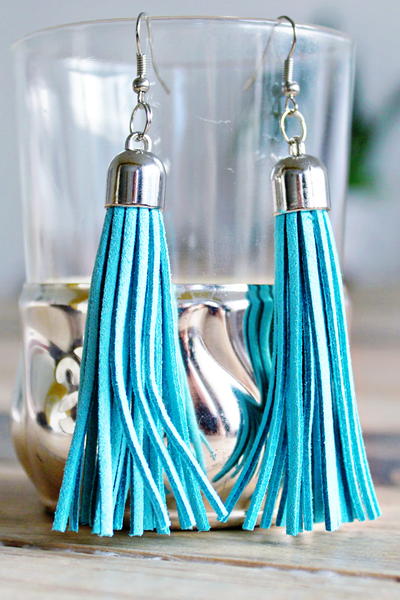 DIY Tassel Earrings DIY Tassel Earrings