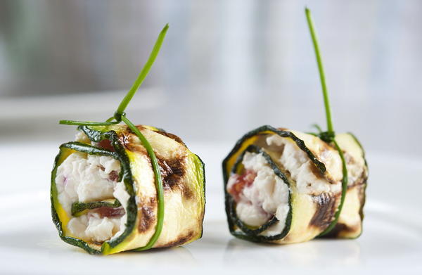 Zucchini Stuffed with Savory Tofu Spread Zucchini Stuffed with Savory Tofu Spread
