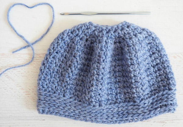 Messy Bun Crochet Hat 2-in-1 Back and Forth Messy Bun Crochet Hat