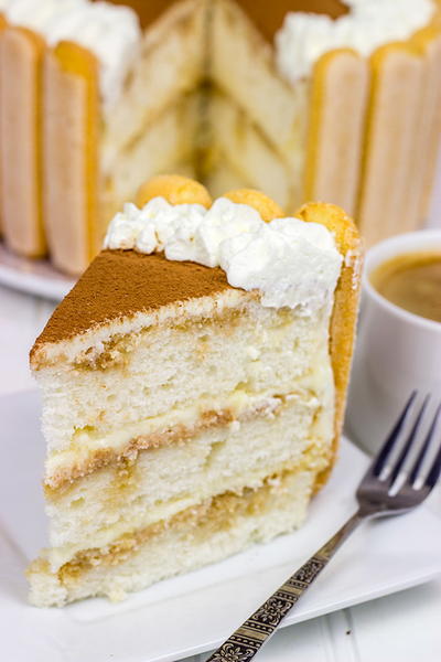 Tiramisu Custard Cake