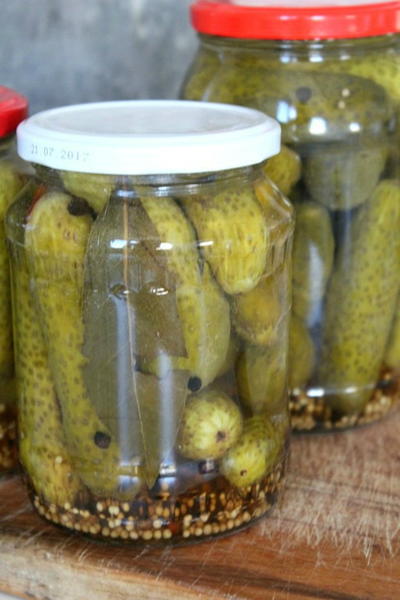 How to pickle cucumbers at home