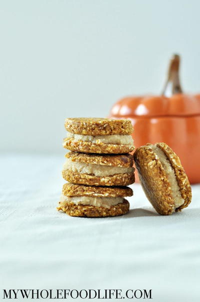 Little Debbie-Inspired Pumpkin Cream Pie Cookies Little Debbie-Inspired Pumpkin Cream Pie Cookies