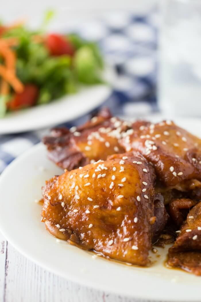 Slow Cooker Honey Garlic Chicken | FaveSouthernRecipes.com