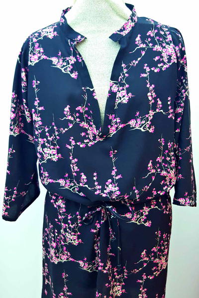 How to Sew a V Neck How to Sew a V Neck