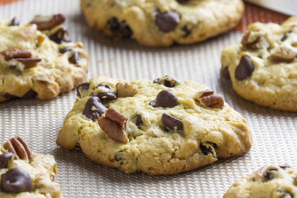 Nutty-Chocolate-Chippers