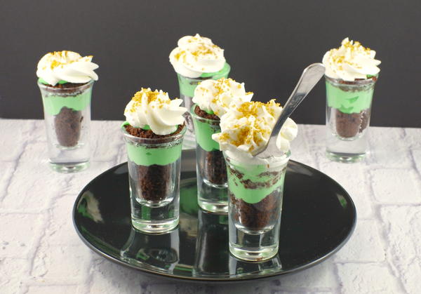 Shamrock Irish Cream Dessert Shots Shamrock Irish Cream Dessert Shots
