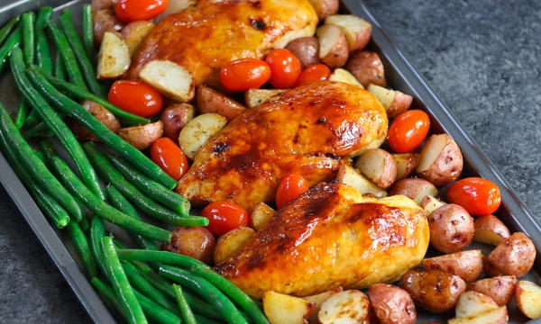 Sheet Pan Chicken with Potatoes and Green Beans Sheet Pan Chicken with Potatoes and Green Beans