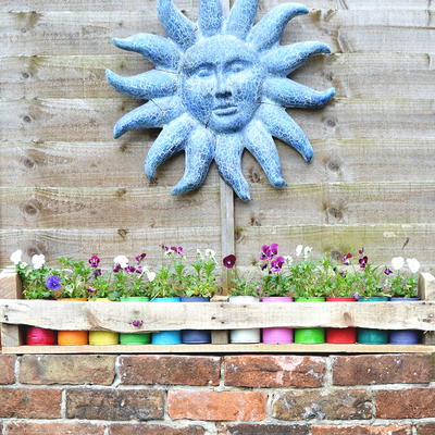 Upcycled Tin Can Planters and Pallet Holder Upcycled Tin Can Planters and Pallet Holder