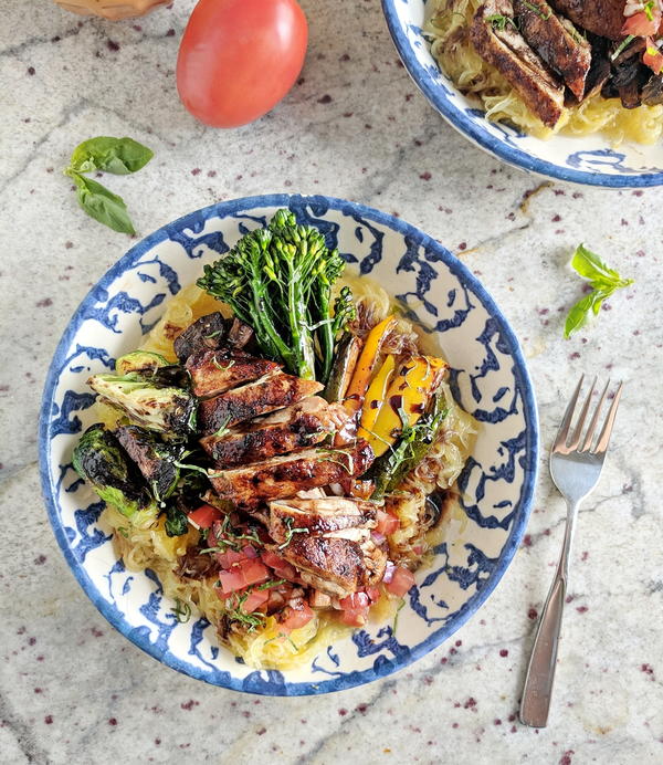 Balsamic Chicken Protein Bowl with Spaghetti Squash Balsamic Chicken Protein Bowl with Spaghetti Squash