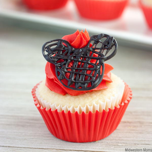 Easy Mickey Mouse Cupcakes