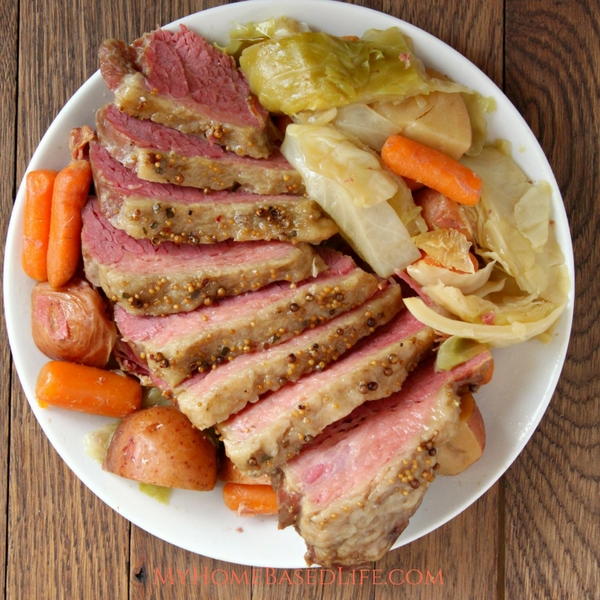 Slow Cooker Corned Beef and Cabbage Slow Cooker Corned Beef and Cabbage