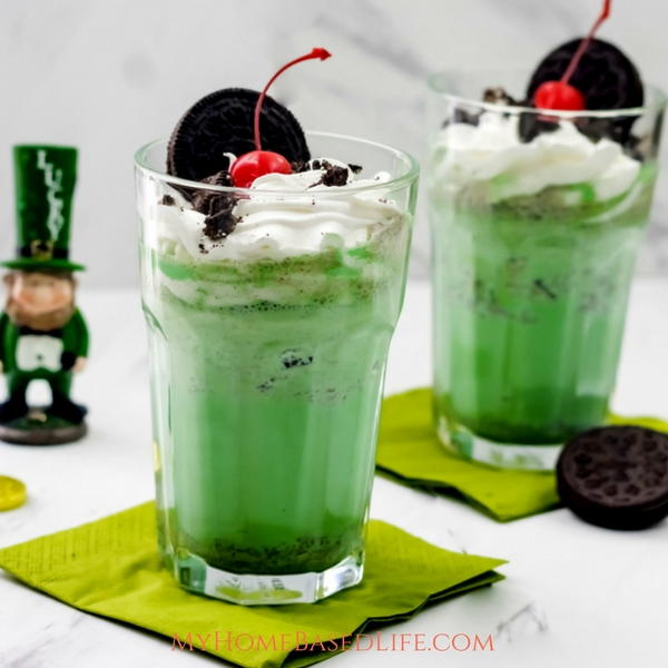 Shamrock Cookies and Cream Milkshake Shamrock Cookies and Cream Milkshake