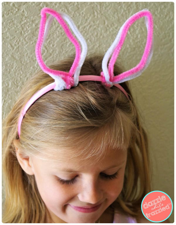 Pipe Cleaner Bunny Ears