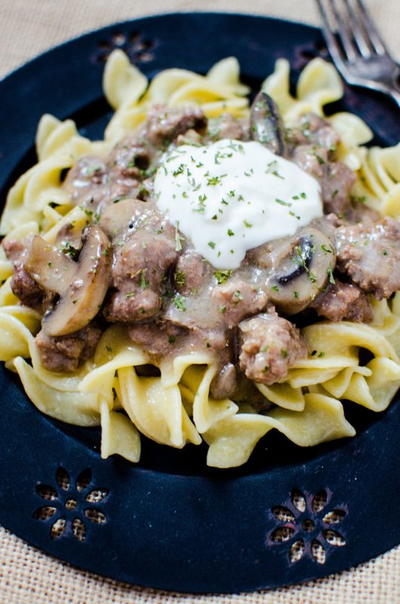 Simple Slow Cooker Beef Stroganoff Simple Slow Cooker Beef Stroganoff