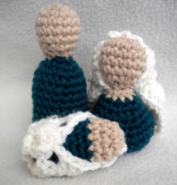 Peg Nativity Pieces "Peg" Nativity Pieces