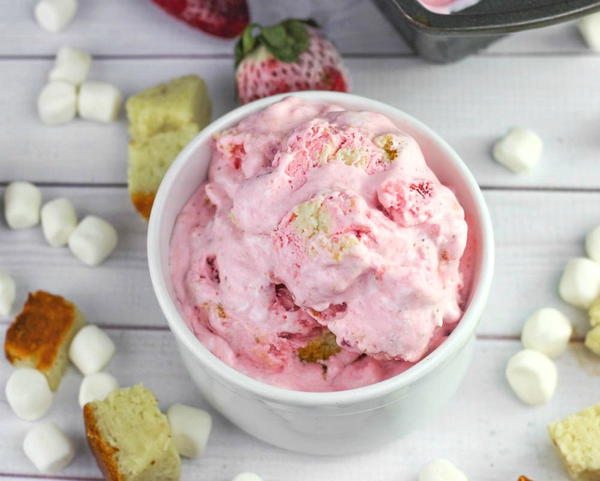 No-Churn Strawberry Shortcake Ice Cream