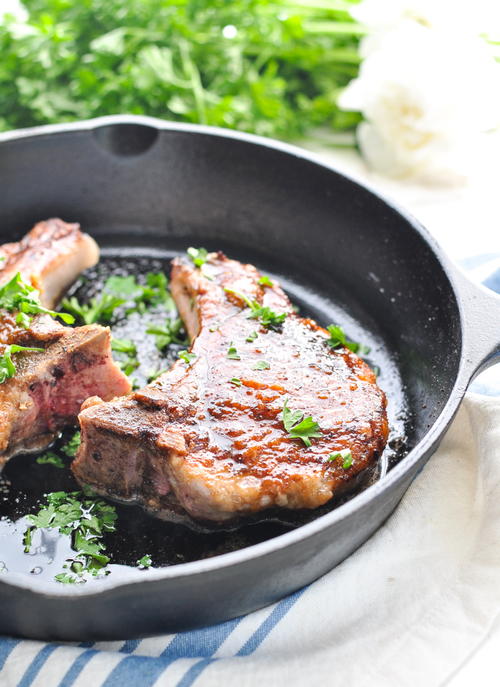 Restaurant-Style Pan-Fried Pork Chops Restaurant-Style Pan-Fried Pork Chops