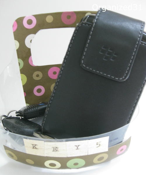 Stylish and Easy DIY Key Holder Stylish and Easy DIY Key Holder