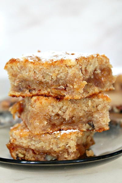 Vegan Banana Blondies Vegan Banana Blondies