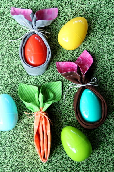 Easter Bunnies and Carrots Made with Cloth Napkins Easter Bunnies and Carrots Made with Cloth Napkins