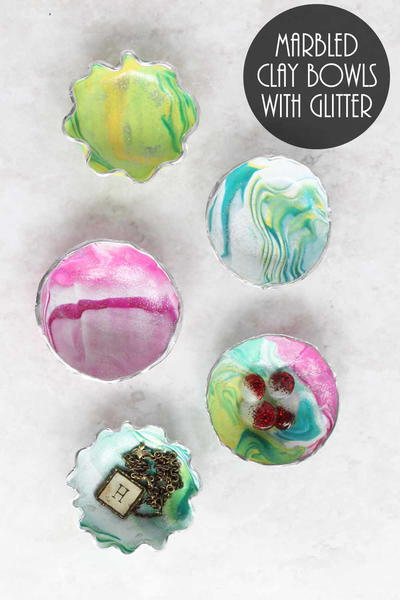 Marbled Bowls with Glitter Marbled Bowls with Glitter