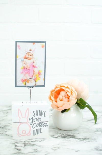 DIY Easter Photo Holder DIY Easter Photo Holder