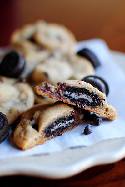 Mini Oreo Stuffed Chocolate Chip Cookies Mini Oreo Stuffed Chocolate Chip Cookies