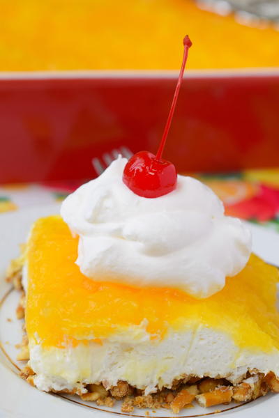 Creamy Pineapple Pretzel Dessert Creamy Pineapple Pretzel Dessert