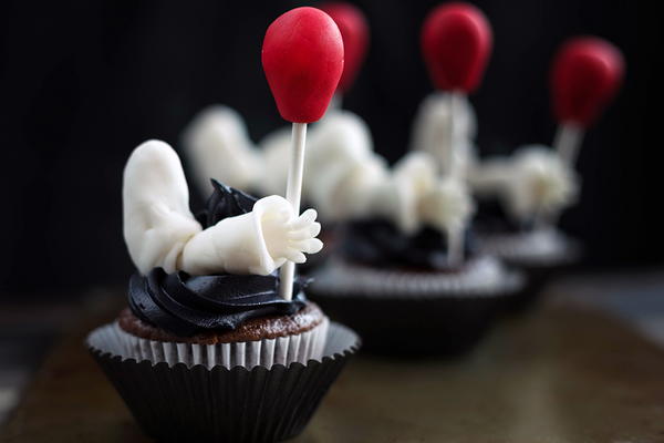 Creepy Clown Cupcakes Inspired by the IT Movie