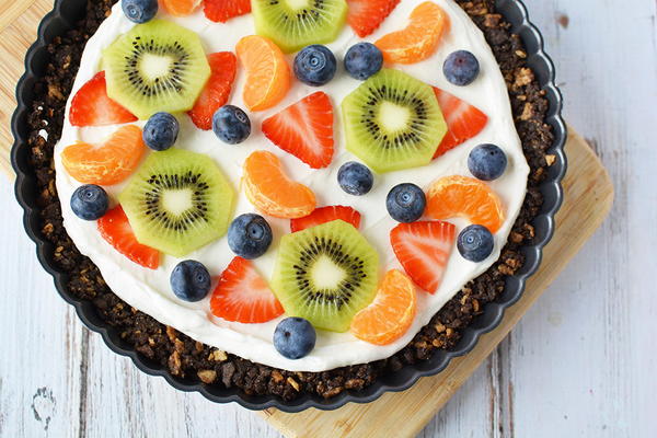 Sweet and Colorful Fruit Pizza Dessert Recipe Sweet and Colorful Fruit Pizza Dessert Recipe