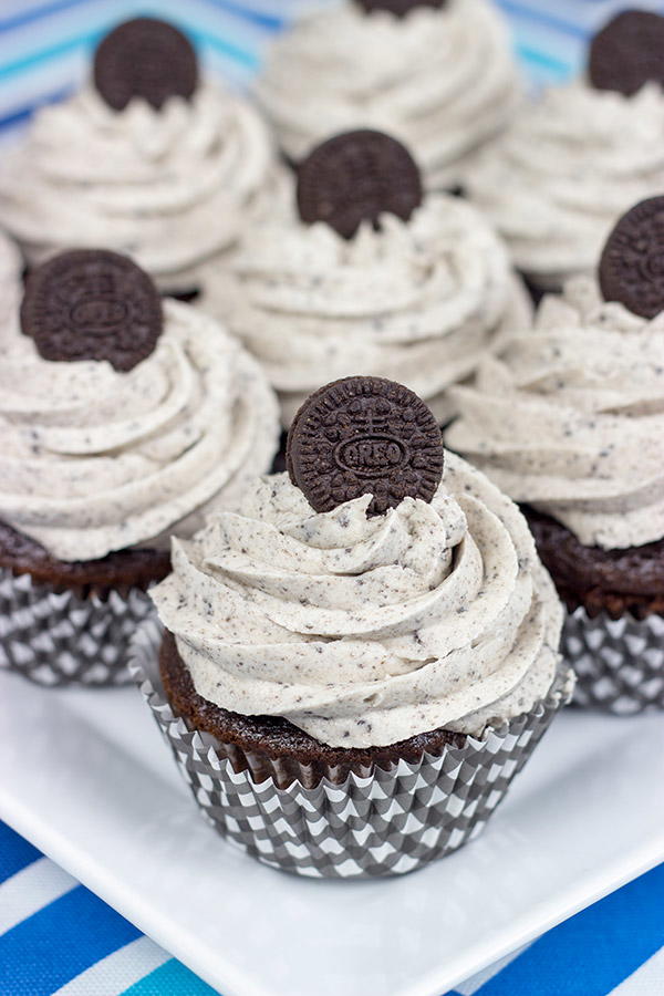 Oreo Cupcakes | TheBestDessertRecipes.com