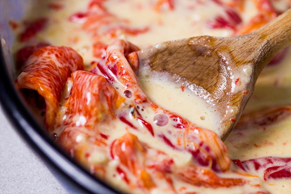 Roasted Red Peppers in White Sauce Roasted Red Peppers in White Sauce