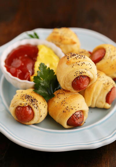 Childhood Crescent Roll Pigs in a Blanket Childhood Crescent Roll Pigs in a Blanket