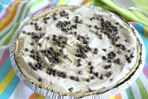 No Bake Peanut Butter Chocolate Chip Pie No Bake Peanut Butter Chocolate Chip Pie