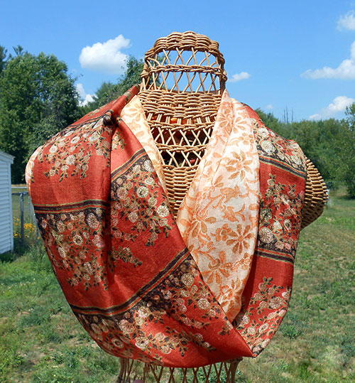 Make an Easy Infinity Scarf Make an Easy Infinity Scarf