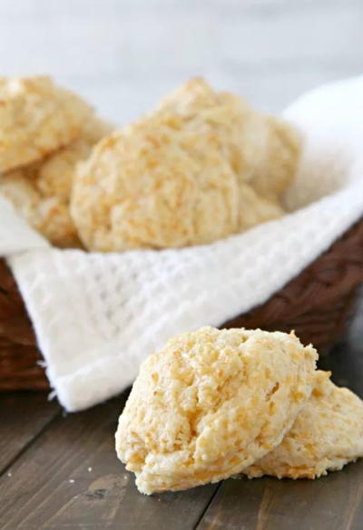 Garlic Cheddar Cheese Biscuits Garlic Cheddar Cheese Biscuits