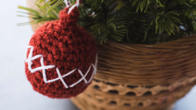 Christmas Crochet Ball Ornament Pattern