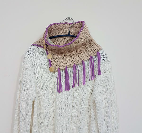 Cozy Crossed Cowl Cozy Crossed Cowl