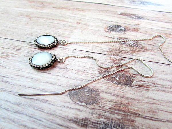 Dangly Pearl Earrings Dangly Pearl Earrings