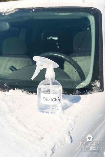 Two-Ingredient DIY Windshield De-Icer Recipe Two-Ingredient DIY Windshield De-Icer Recipe