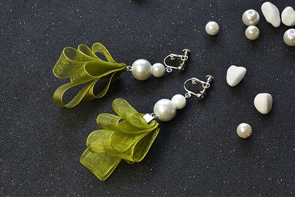 Ribbon Pearl Earrings Ribbon Pearl Earrings