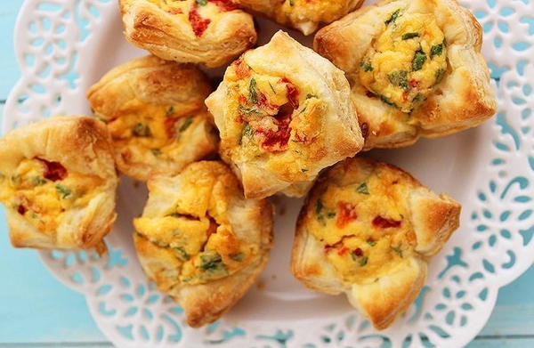 Cute Mini Puff Pastry Quiche