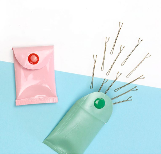 Recycled DIY Toothpaste Tube Pouch Recycled DIY Toothpaste Tube Pouch