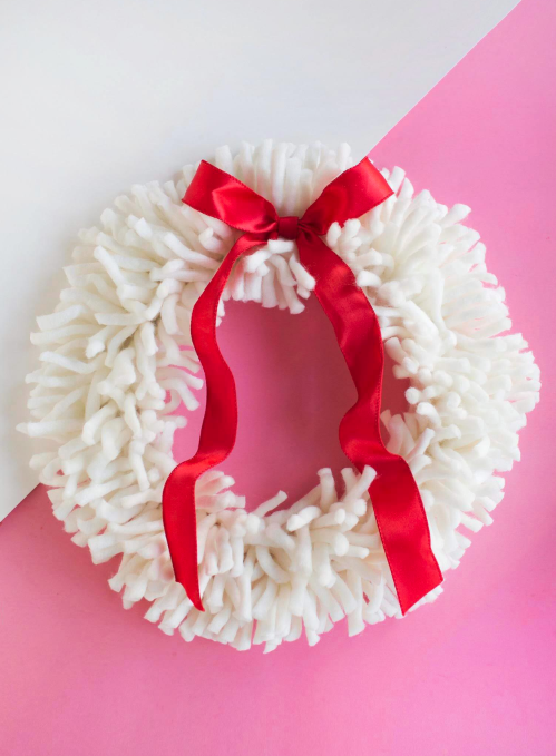 DIY Yarn Wreath Tutorial DIY Yarn Wreath Tutorial