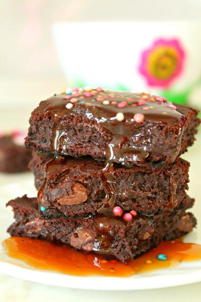 Fudgy Yogurt Brownies Fudgy Yogurt Brownies