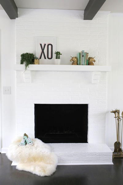 Thrifty Brick Fireplace Remodeling Idea Thrifty Brick Fireplace Remodeling Idea