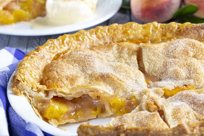 Southern-Style Peach Pie