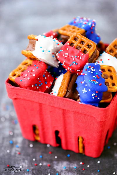 Adorable Red White and Blue Pretzel Bites