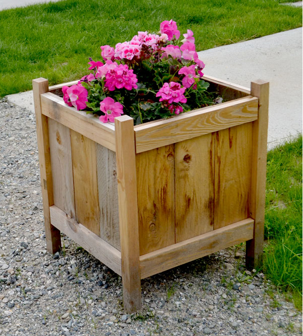 Budget-Friendly DIY Planter Boxes | DIYIdeaCenter.com