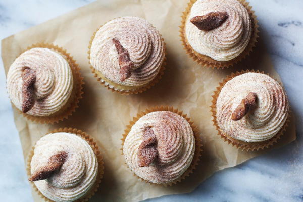 Divine Churro Cupcakes Divine Churro Cupcakes